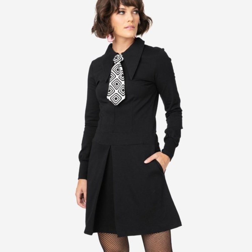 Retrolicious 1960s Black Ponte Fit & Flare Dress